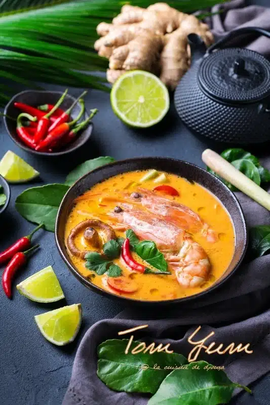 Soupe Thaï Tom Yum aux Gambas et lait de coco