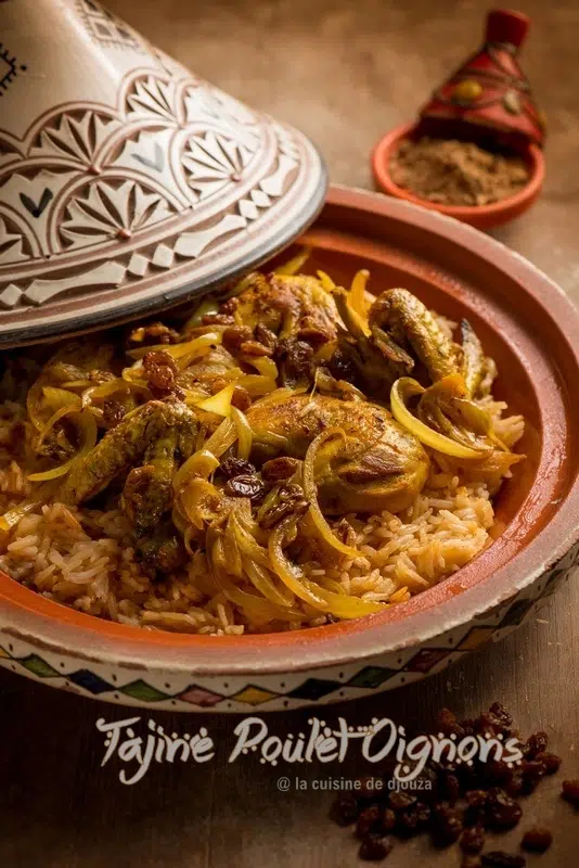 Tajine de poulet aux oignons caramélisés