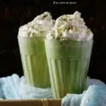 Recette de latté matcha au lait de coco et banane
