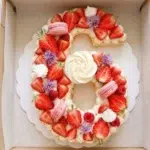 Number cake génoise aux fraises