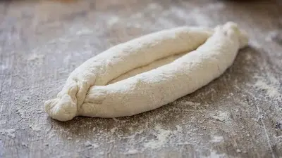 façonnage du pain khachapuri