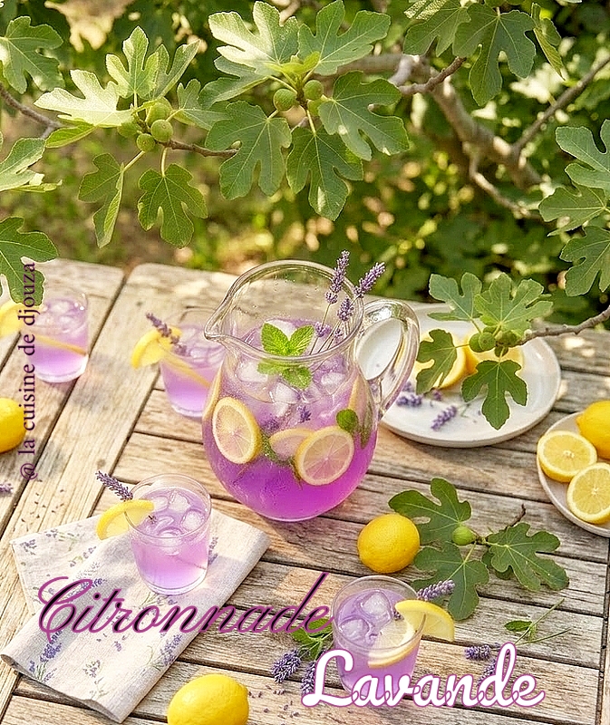Citronnade lavande citron servie bien fraîche
